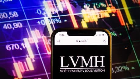L’action LVMH se reprend après un premier semestre 2025 délicat. Le plus dur est-il passé, et faut-il renforcer ?