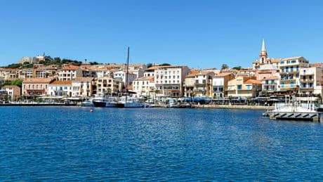 En Corse, une offensive « inédite » contre la mafia sur fond de ras-le-bol