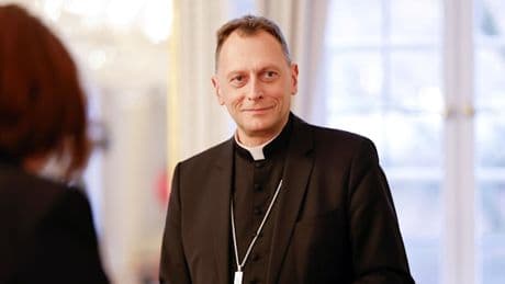 „Gibt keine Abstufung des Lebensrechts“ – Erzbischof legt gegen Brosius-Gersdorf nach