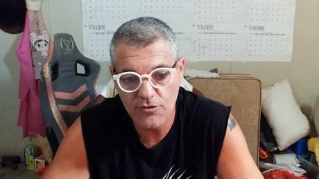 Yuyee retira las demandas al herpetólogo tras su vídeo y un pago