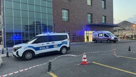 Niğde’de iş yerine silahlı saldırı: 8 yaşındaki çocuk yaralandı
