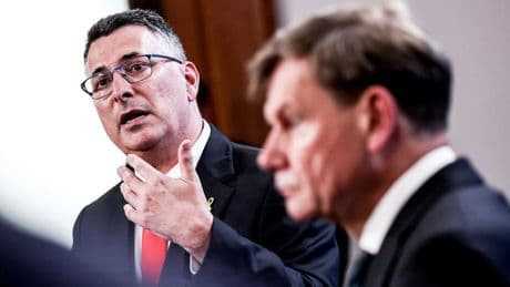 Duitse minister bezoekt Israel en overweegt sancties vanwege Gaza