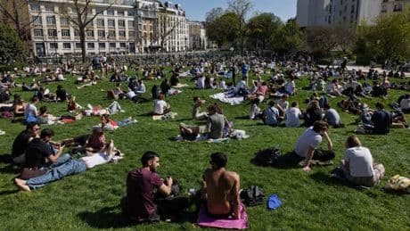 Chaleur précoce en France: plusieurs records de température battus ce mercredi