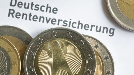 Gesetzentwurf: Rentenbeitrag steigt 2027 auf 18,8 Prozent