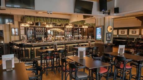Popular pub first opened by Man Utd legend undergoes huge £400,000 revamp