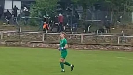 Hooligan-Überfall beim Spiel der B-Jugend von Erzgebirge Aue