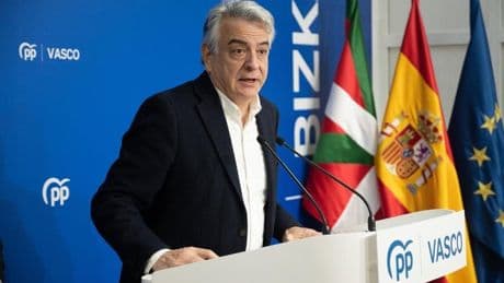 De Andrés al PNV: «Culpar al PP del rechazo al euskera en Europa es muy aldeano»