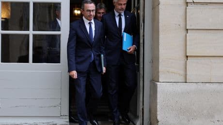 «Les Républicains ne censureront pas un gouvernement socialiste», assure Laurent Wauquiez