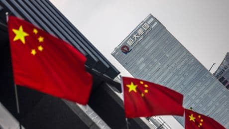 La Bolsa de Hong Kong expulsa a Evergrande: claves de la caída del gigante inmobiliario chino