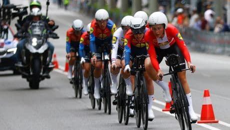 La Vuelta femenina paraliza el centro de Barcelona en su primera etapa con victoria del Lidl-Trek en la contrarreloj