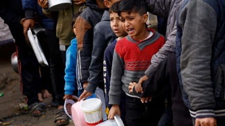 UNRWA’dan uyarı: İsrail ablukası Gazzelileri şiddetli açlığa sürüklüyor