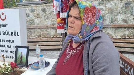 DEM Parti'li Bakırhan, Eren Bülbül'ün annesinin bayramını kutladı