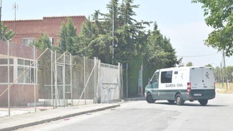 Un preso mata a otro cortándole el cuello con la tapa de una lata en la cárcel de Murcia