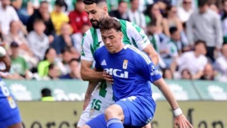 El Oviedo sobrevive en Córdoba y rasca un empate sin goles