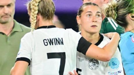 Diese 21-Jährige soll jetzt Giulia Gwinn auf dem Platz ersetzen