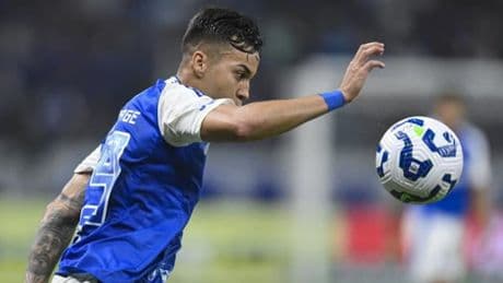 <p>L'altro ex Juve di cui non parla pi&ugrave; nessuno: tripletta e pi&ugrave; gol di Vlahovic</p>