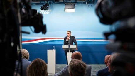 Schoof verspreekt zich over nieuwe NAVO-norm: 5 procent in 2032