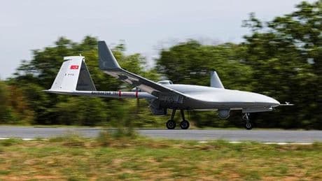 Bayraktar TB2T-AI kendi irtifa rekorunu kırarak gökyüzüne damga vurdu