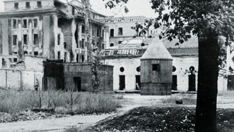 Vor achtzig Jahren: Wie die Sowjets Hitlers Tod leugneten
