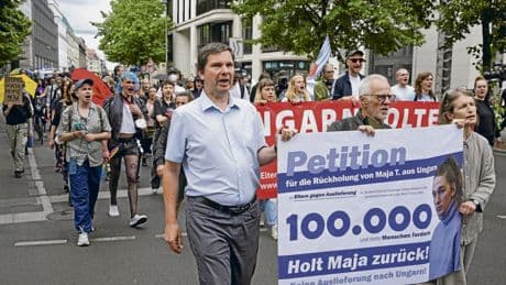 Budapest-Komplex | Vater von Maja T. spricht von Folter