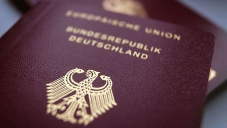 Behördengang vermeidbar: Briefträger bringen künftig auch neue Ausweise