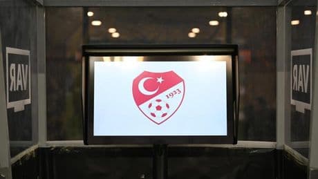 Trabzonspor - Galatasaray maçının VAR'ına Hollandalı hakem