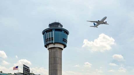 Over 10,000 U.S. Flights Disrupted As Thunderstorms Pummel East Coast Monday