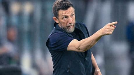 Serie A, il Parma sonda van Bommel, mentre Gilardino è vicino al Pisa. Di Francesco-Lecce, manca solo l'ufficialità. La Cremonese vuole Nicola
