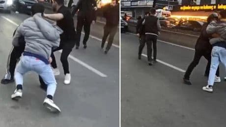 Bayrampaşa’da 4 kişi birbirine girdi! Silahlı, yumruklu, tekmeli kavga kamerada