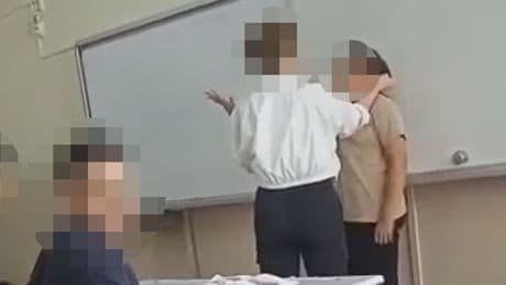 Bir öğretmen öğrencisine fiziksel ve sözlü şiddet uyguladı