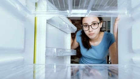 Households urged to spray common kitchen ingredient into their fridges