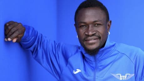 Djené: "Muchos en África creen que vas a Europa, ganas mucho dinero y lo mandas de vuelta. Y no es así de fácil, no les dicen la verdad"