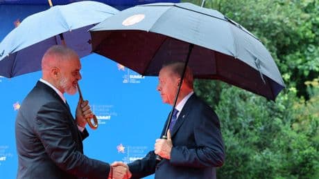 Edi Rama'nın ayakkabıları dikkat çekti! Erdoğan takılmadan edemedi