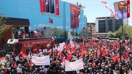 Van’ın sokaklarından yansıyanlar… Çözüm ne kadar kolay, ne kadar zor?