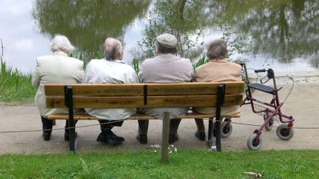 EU-Nachbarn sind besser dran - Zahlen wir, damit andere früher in Rente gehen?