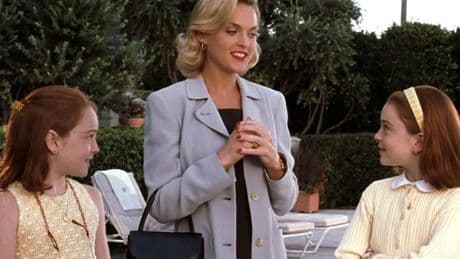 Elaine Hendrix reveals the 2 ‘Parent Trap’ deleted scenes she was ‘really sad to see go’