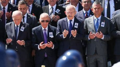 Hayatını kaybeden eski Sağlık Bakanı Şıvgın için TBMM'de tören