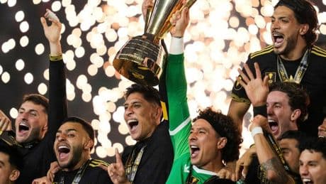 Titelverteidiger schlägt Gastgeber: Sieg gegen USA – Mexiko gewinnt zum zehnten Mal Gold Cup