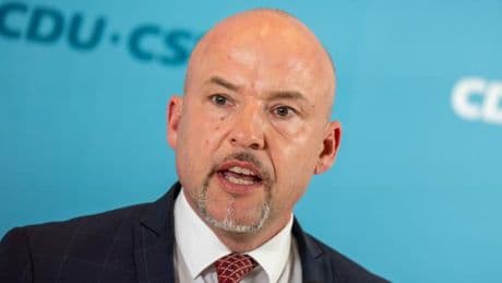 CSU-Landesgruppenchef nennt Klage von drei Somaliern „Inszenierung durch Asyl-Aktivisten“