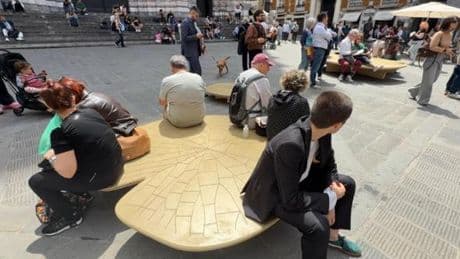 Genova Design Week tra panchine-foglia, container in Darsena ed expo a Sestri | Foto