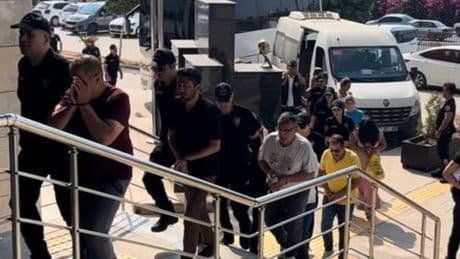 Mersin'de fuhuş operasyonu: 19 tutuklama