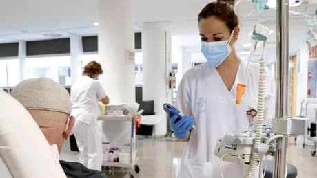 La Generalitat plantea un nuevo plus de productividad para los sanitarios si logran objetivos: de 960 a 6.000 euros al semestre