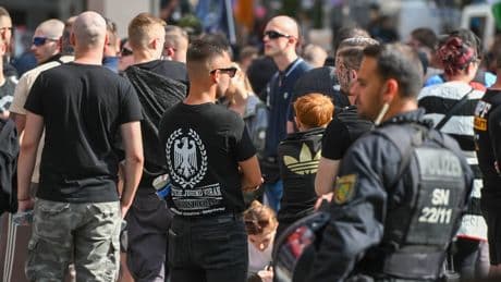Rechte Gewalt in Deutschland: Diese Bundesländer sind Brennpunkte