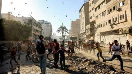 Gaza, Israele ha accettato la proposta di Trump ma ordina l'evacuazione di tutta la città. Rilascio degli ostaggi e stop guerra: ecco il piano.