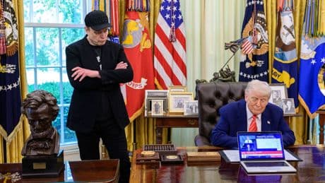 Trump advierte a Elon Musk de "graves consecuencias" si apoya a candidatos demócratas