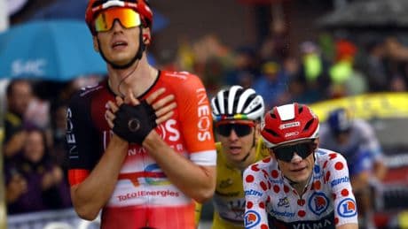 Arensman puede con Vingegaard y Pogacar en el último final en alto del Tour de Francia