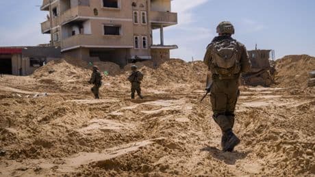 L'armée israélienne sommée «d’exécuter» les prochaines décisions sur Gaza, affirme le ministre de la Défense