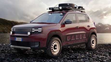 Grande Panda Hybrid, il rilancio di Fiat. Svelato anche un concept della 4x4