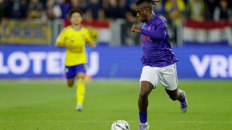 Samuel Bamba hekelt racisme Cambuur-fans: ’Misschien moet je naar een dierentuin gaan en niet naar een stadion’