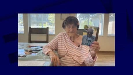 "Il ne nous a fallu que 80 ans": séparés à la naissance, un frère et une sœur font connaissance pour la première fois